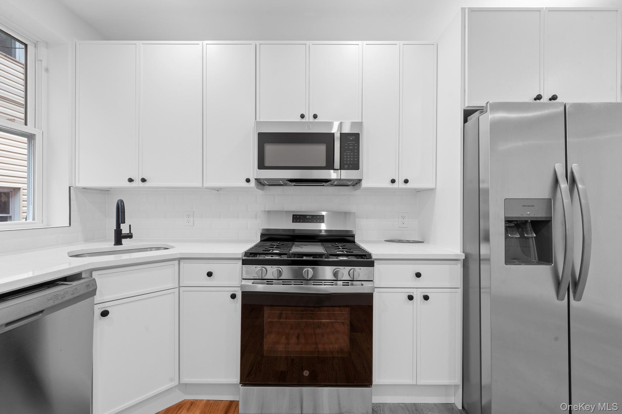 #3 photo, 741 E 227th Street, Bronx , NY 10466