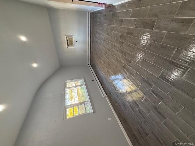 #5 photo, 20 Stratler Drive, Shirley , NY 11967