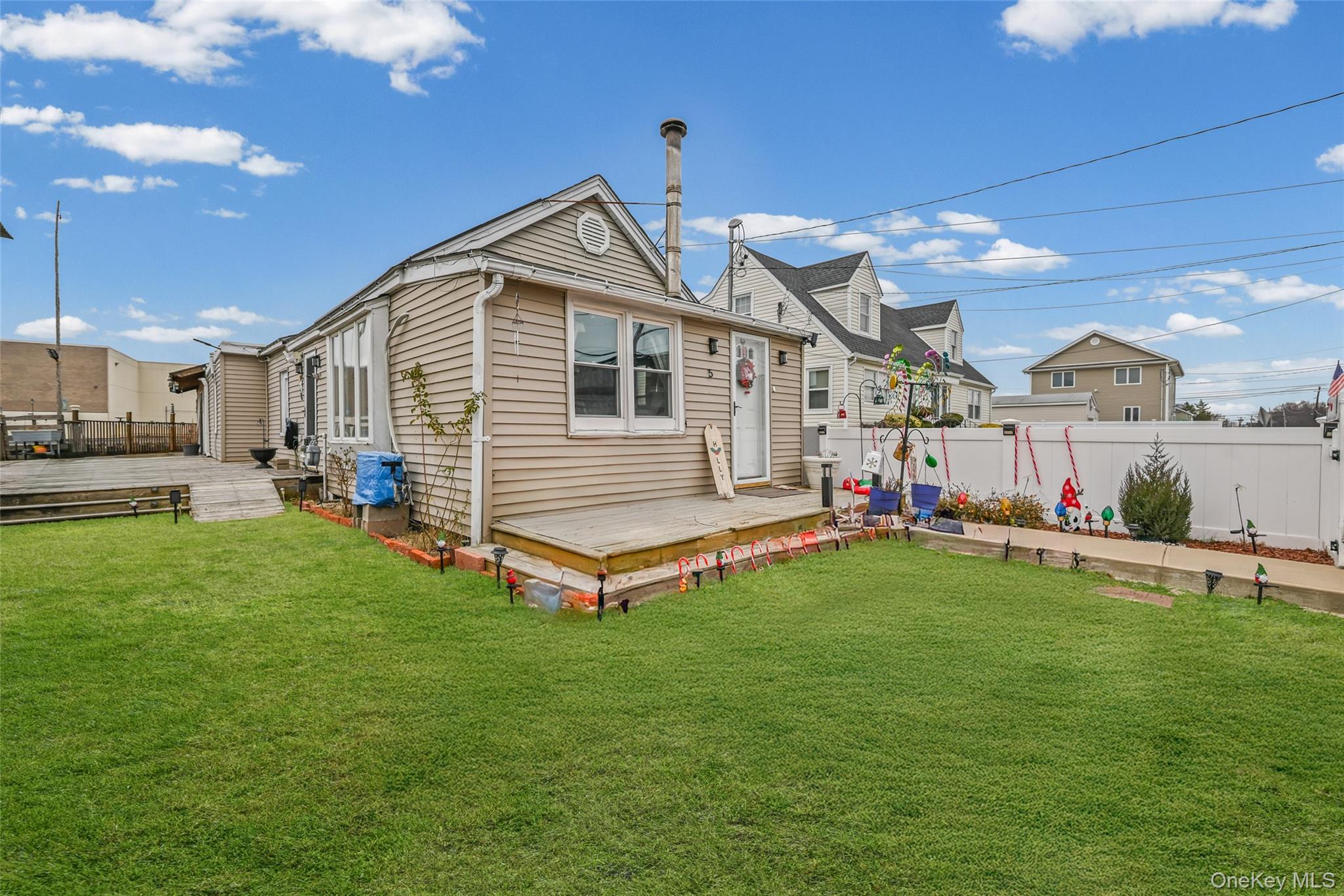 #3 photo, 5 Chestnut Road, Inwood , NY 11096