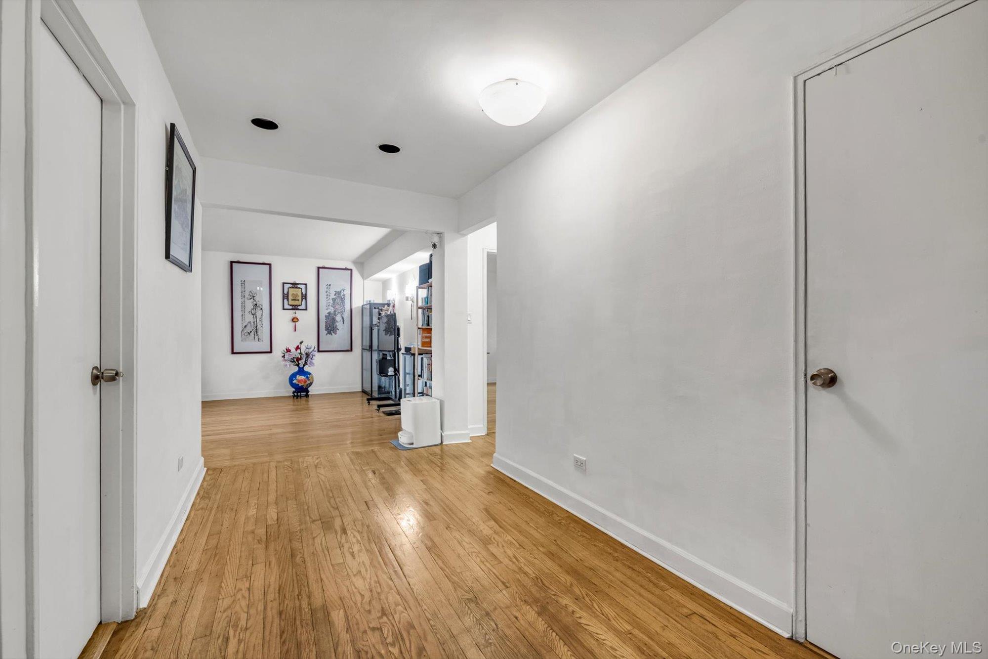 #9 photo, 139-15 83 Ave, Briarwood , NY 11435