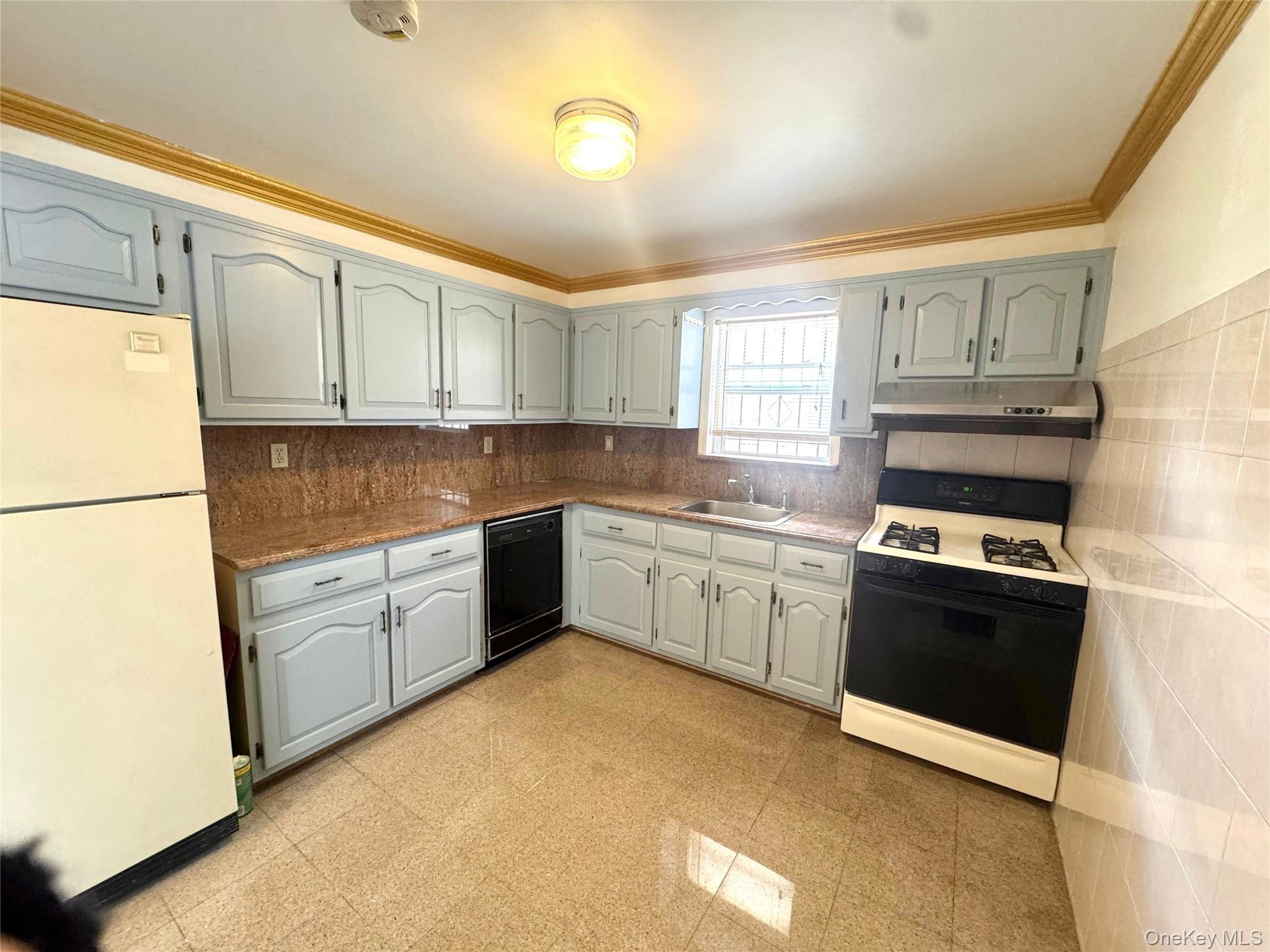 #1 photo, 122-14 22nd Ave, College Point , NY 11356