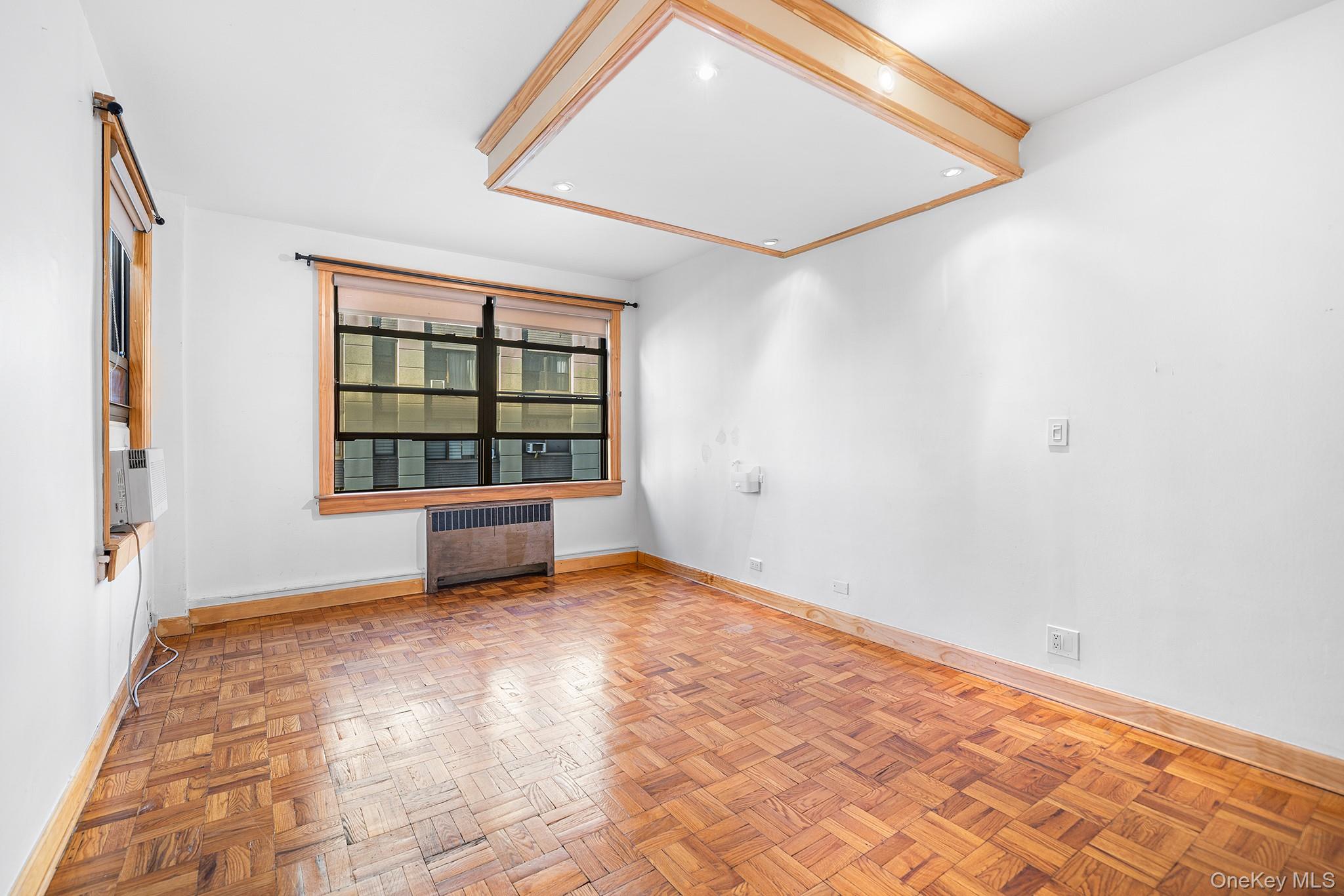 #12 photo, 98-33 64th Avenue, Rego Park , NY 11374