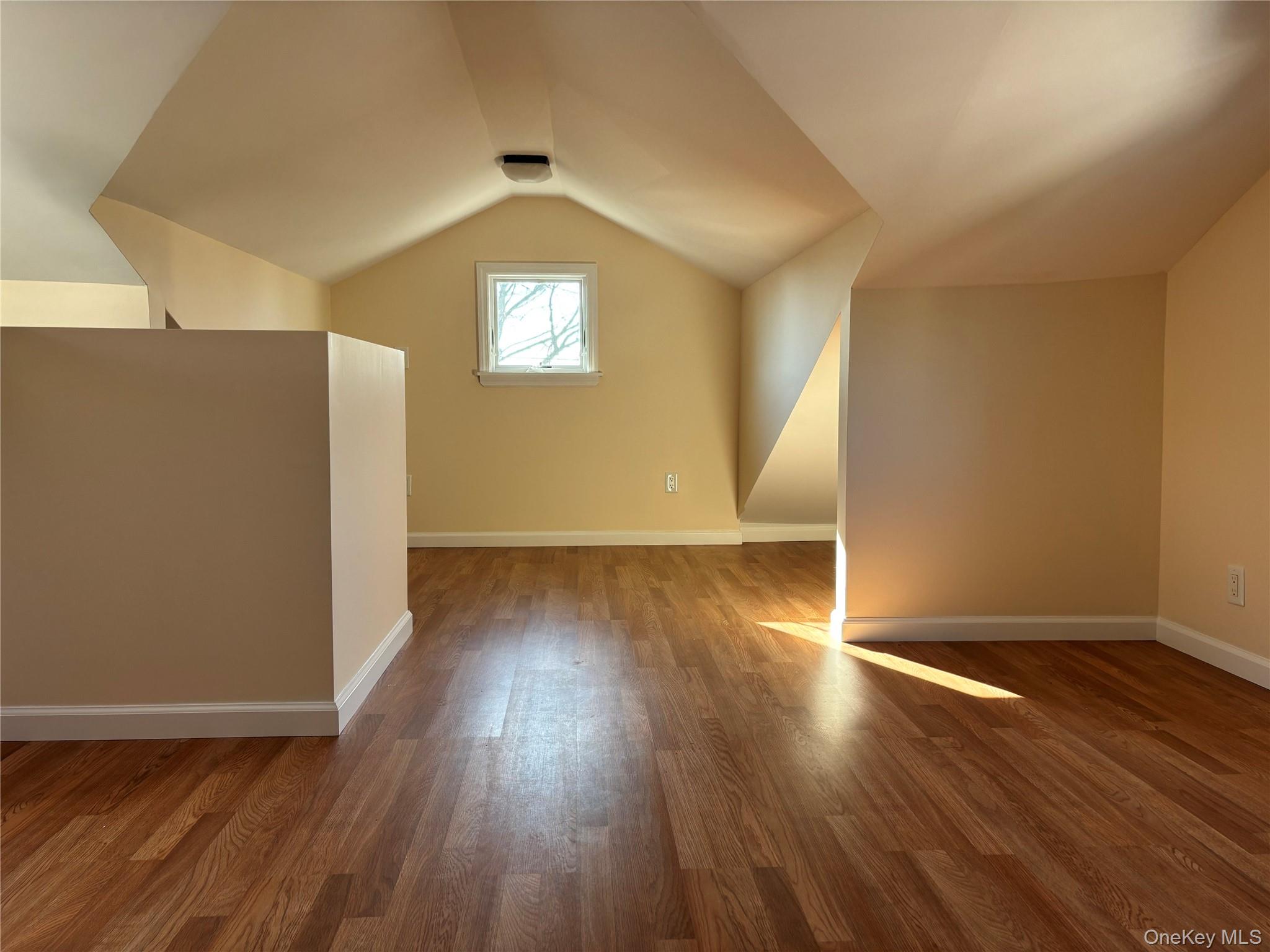 #10 photo, 536 N 6th Street, New Hyde Park , NY 11040