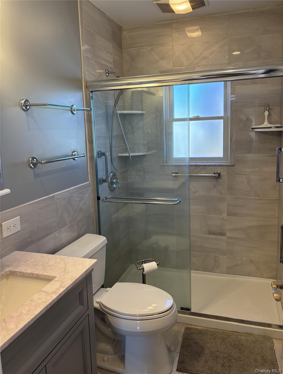 #11 photo, 536 N 6th Street, New Hyde Park , NY 11040