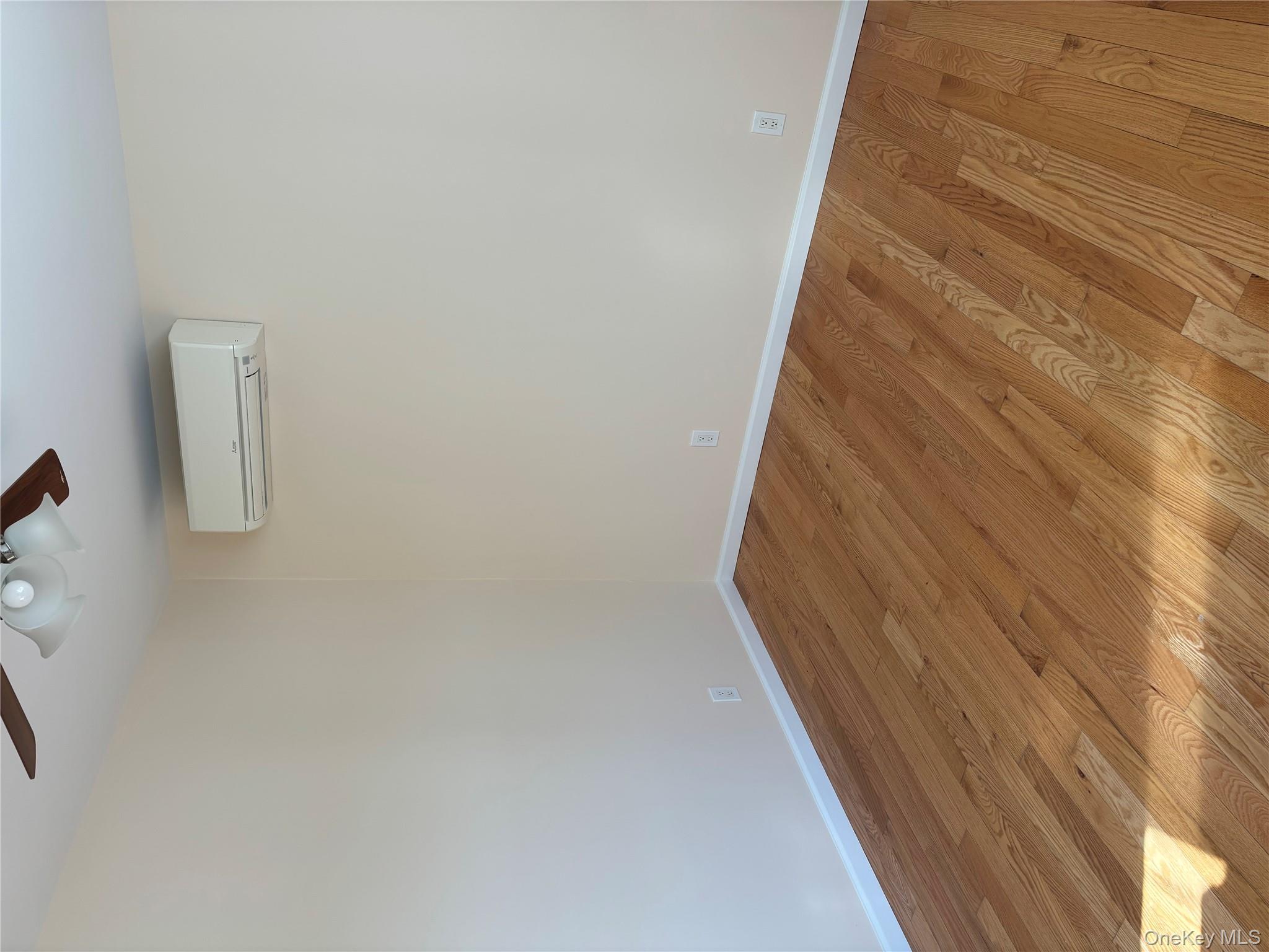 #15 photo, 536 N 6th Street, New Hyde Park , NY 11040