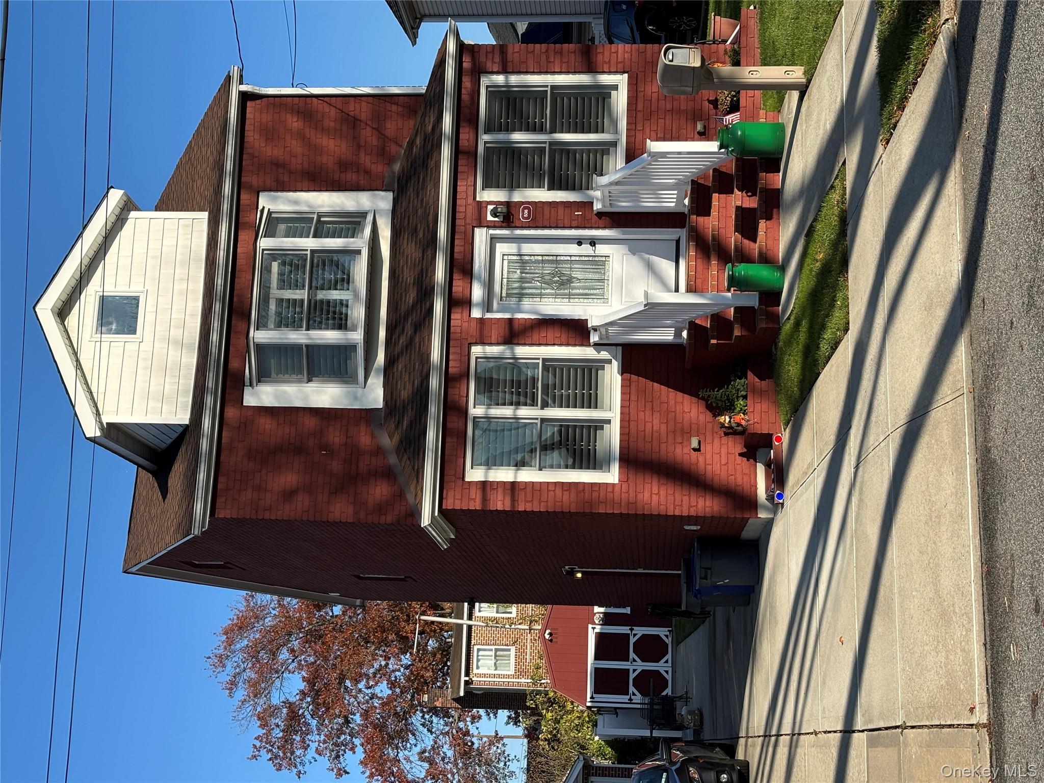 #2 photo, 536 N 6th Street, New Hyde Park , NY 11040