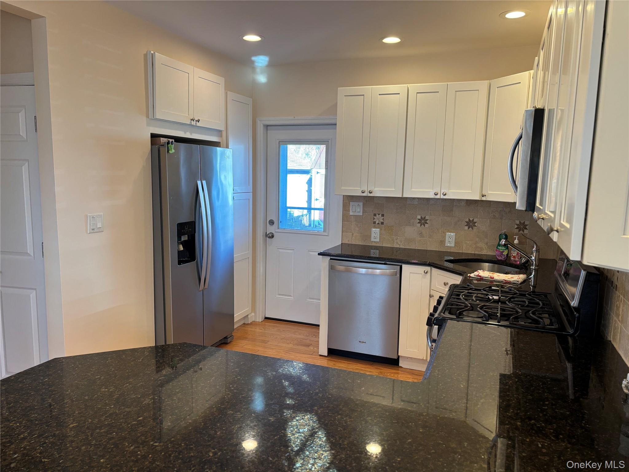 #7 photo, 536 N 6th Street, New Hyde Park , NY 11040