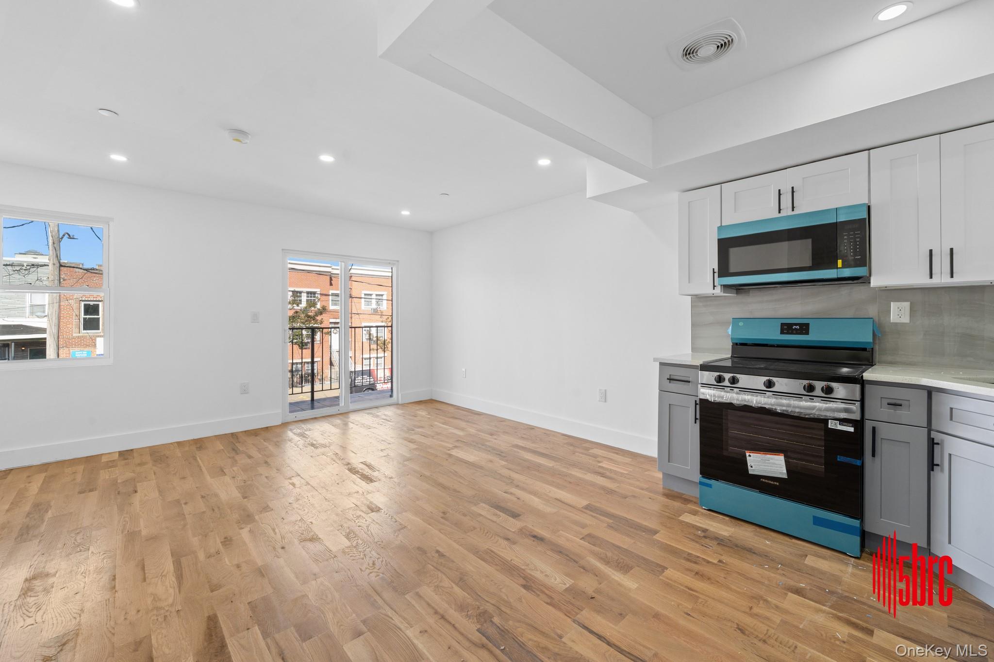 #17 photo, 1116 Blake Avenue, Brooklyn , NY 11208