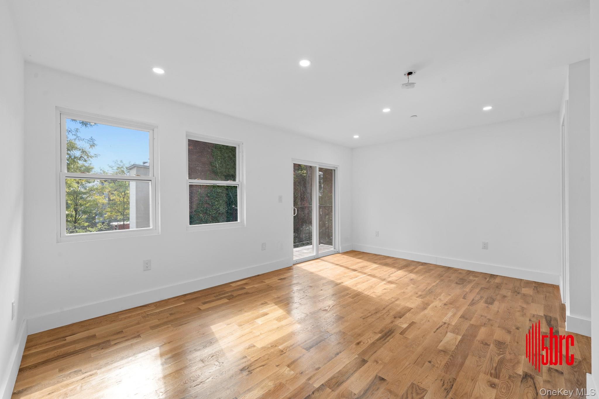 #5 photo, 1116 Blake Avenue, Brooklyn , NY 11208