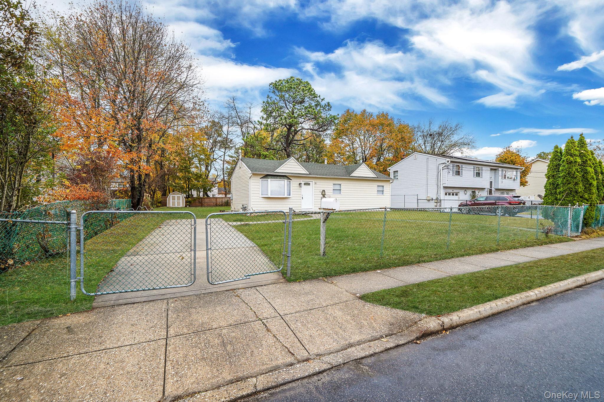 #3 photo, 111 Merrill Street, Brentwood , NY 11717