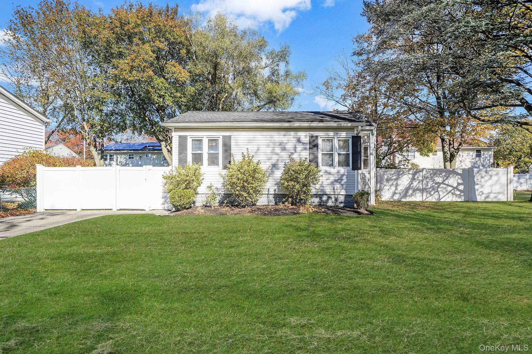 #1 photo, 59 Nevada Road, West Babylon , NY 11704