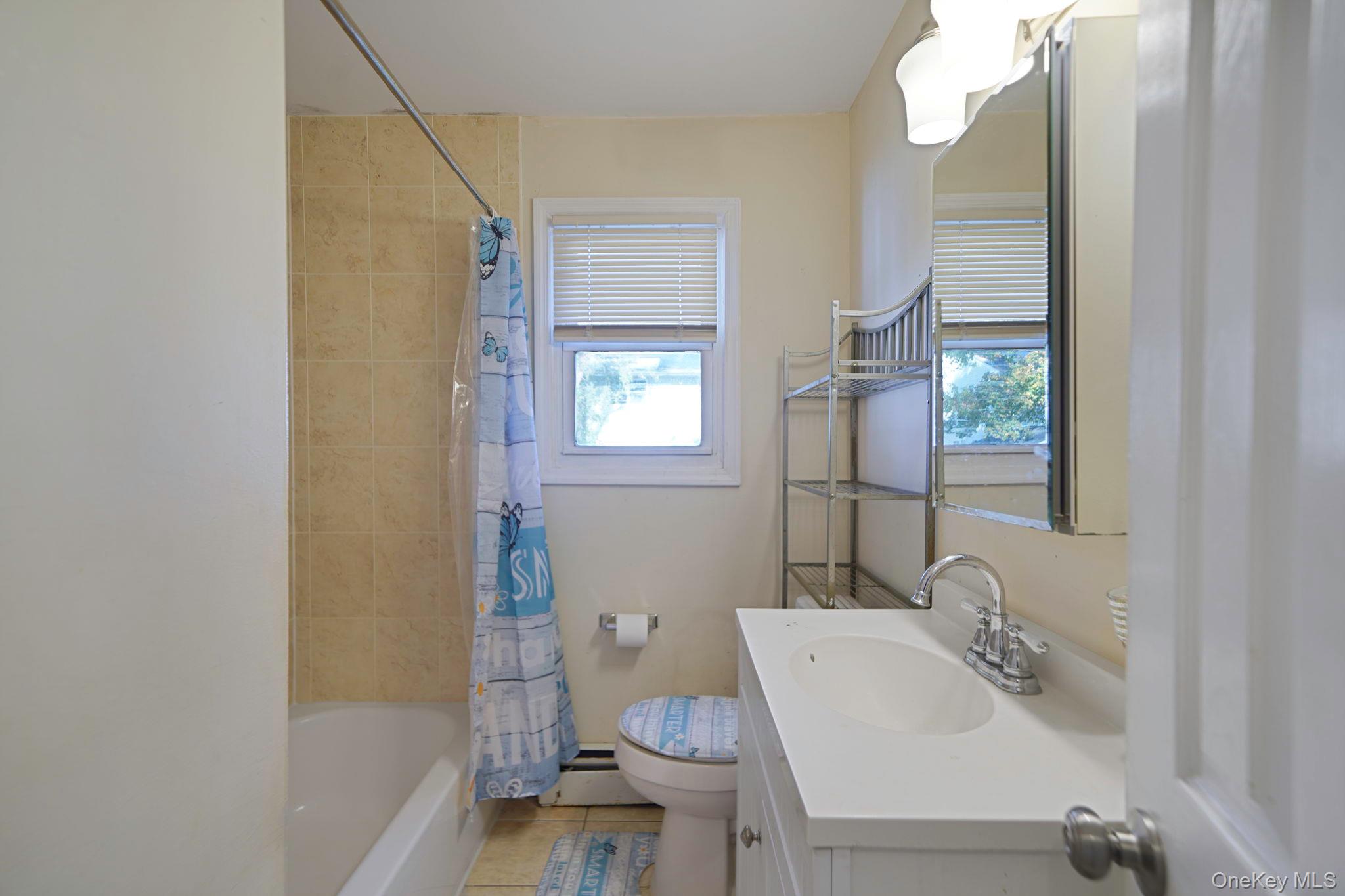 #8 photo, 59 Nevada Road, West Babylon , NY 11704