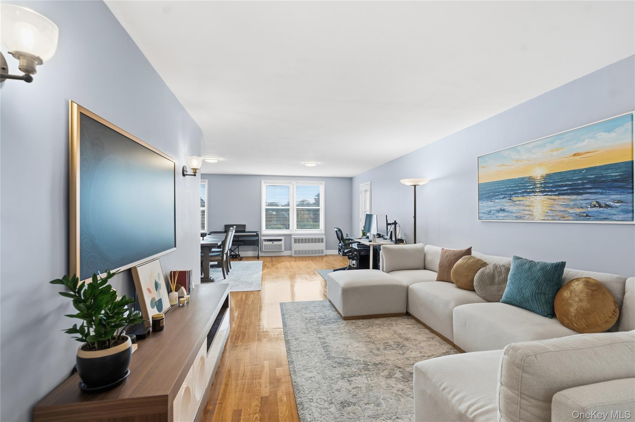 #3 photo, 241-20 Northern Boulevard, Douglaston , NY 11362