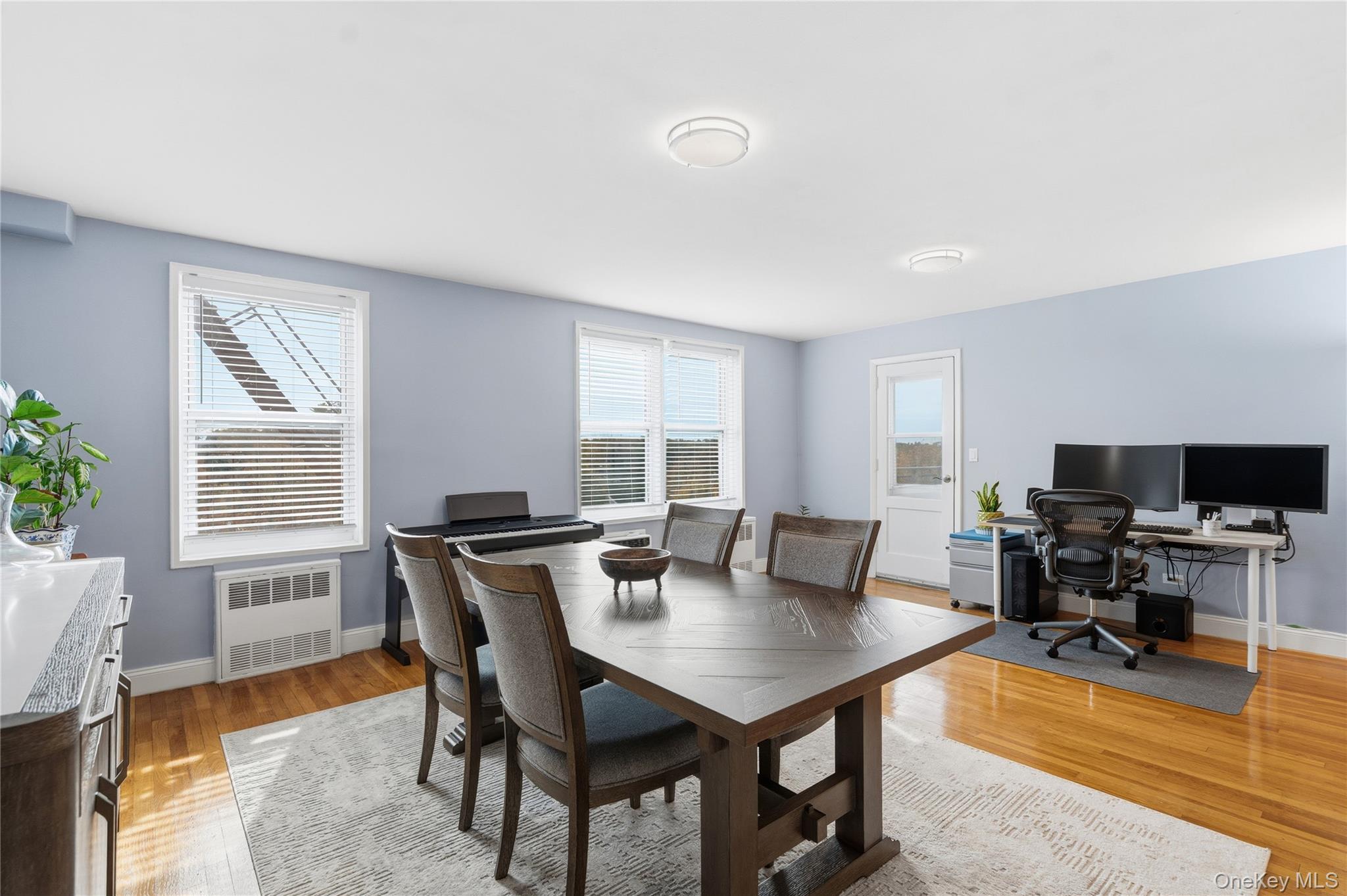 #7 photo, 241-20 Northern Boulevard, Douglaston , NY 11362