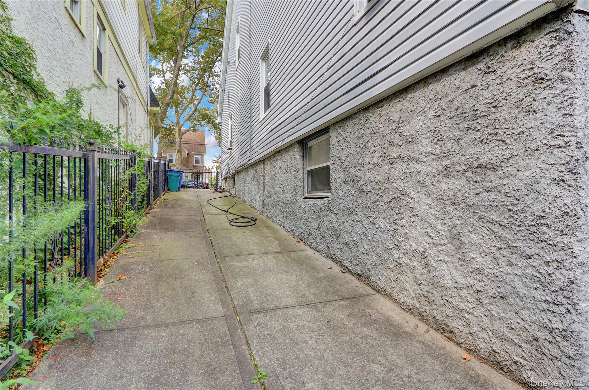 #15 photo, 10445 198th Street, Jamaica , NY 11412