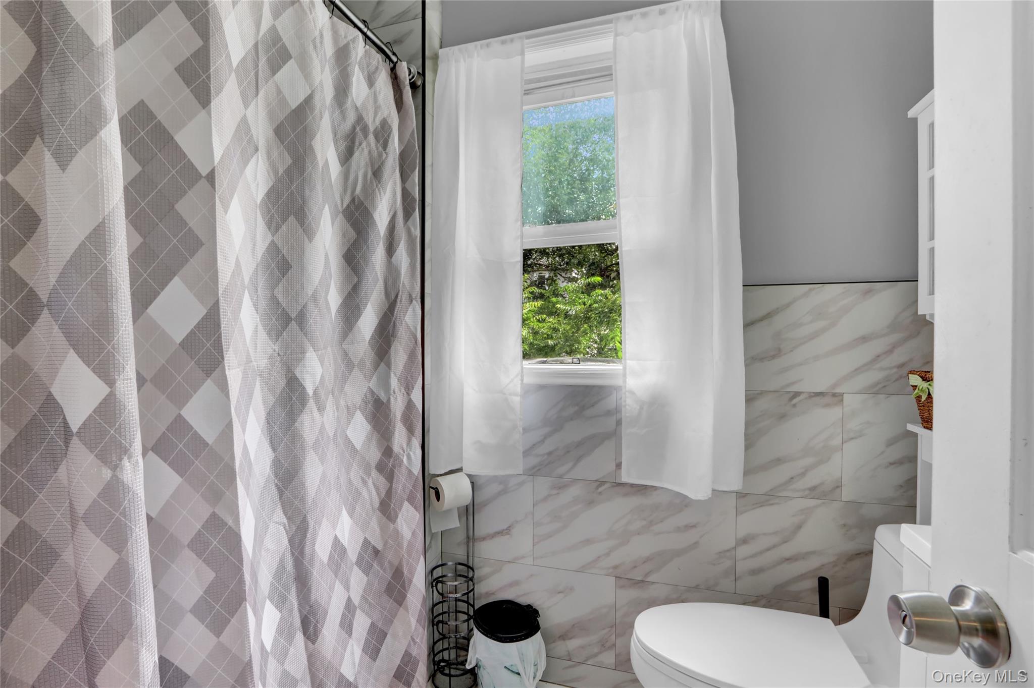 #5 photo, 10445 198th Street, Jamaica , NY 11412