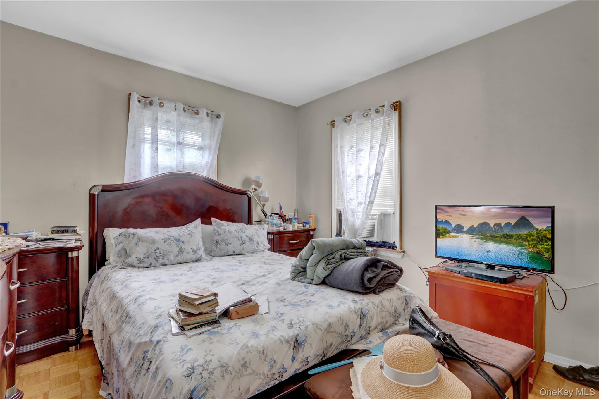 #6 photo, 10445 198th Street, Jamaica , NY 11412