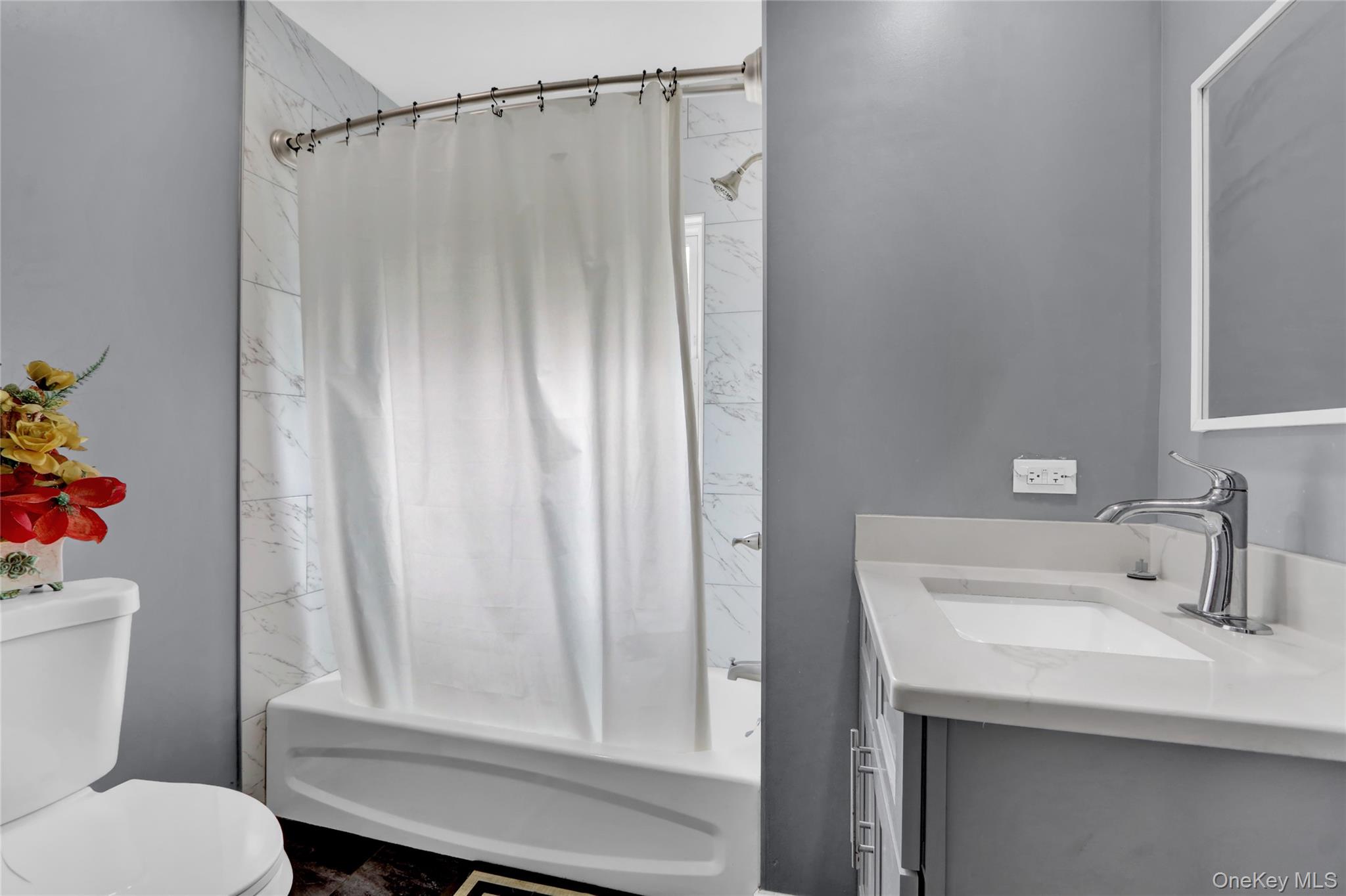 #8 photo, 10445 198th Street, Jamaica , NY 11412