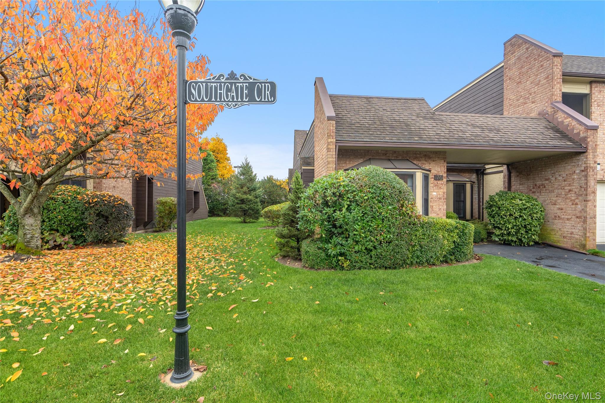 #3 photo, 76 Southgate Circle, Massapequa Park , NY 11762