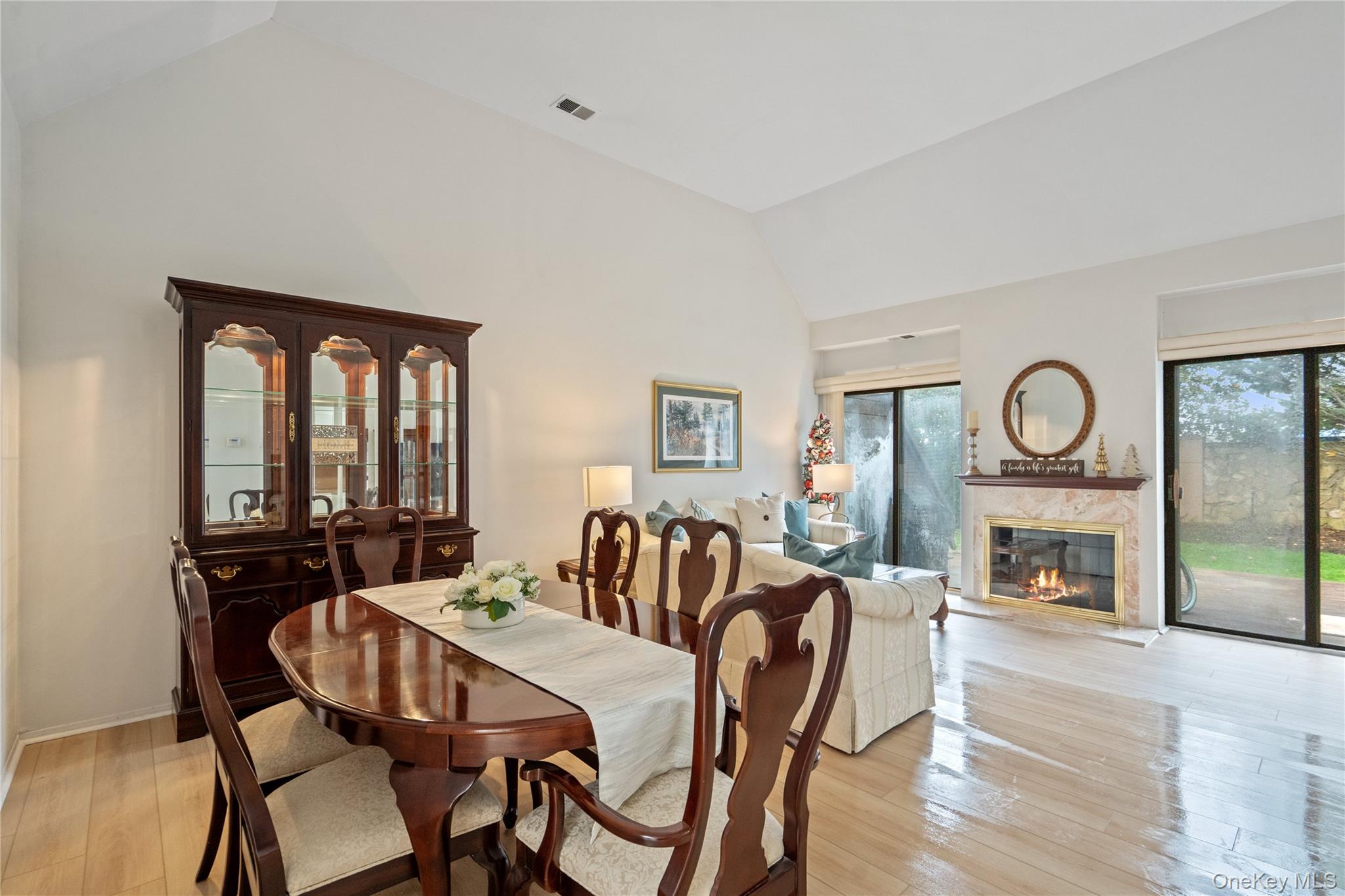 #5 photo, 76 Southgate Circle, Massapequa Park , NY 11762