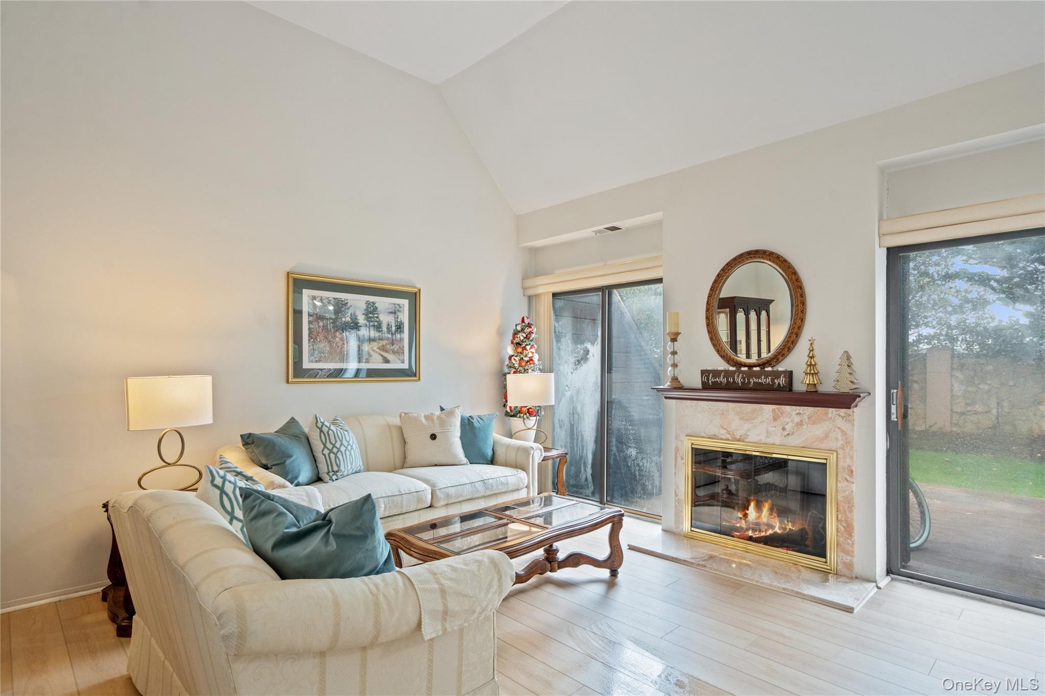 #9 photo, 76 Southgate Circle, Massapequa Park , NY 11762