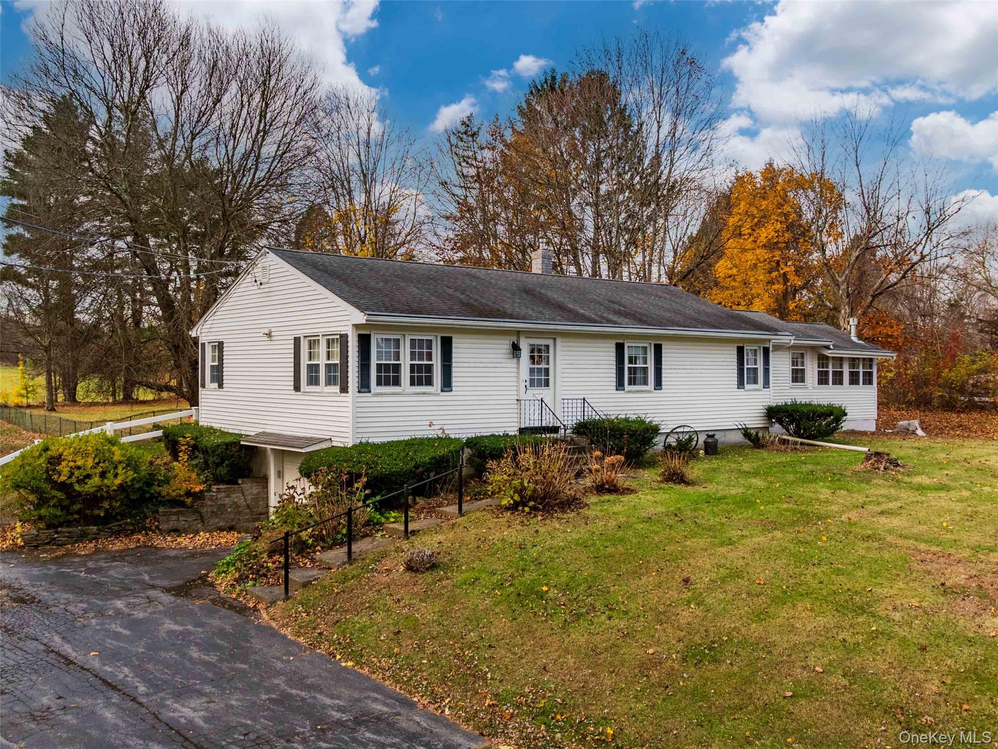 #1 photo, 252 Route 199, Red Hook , NY 12571