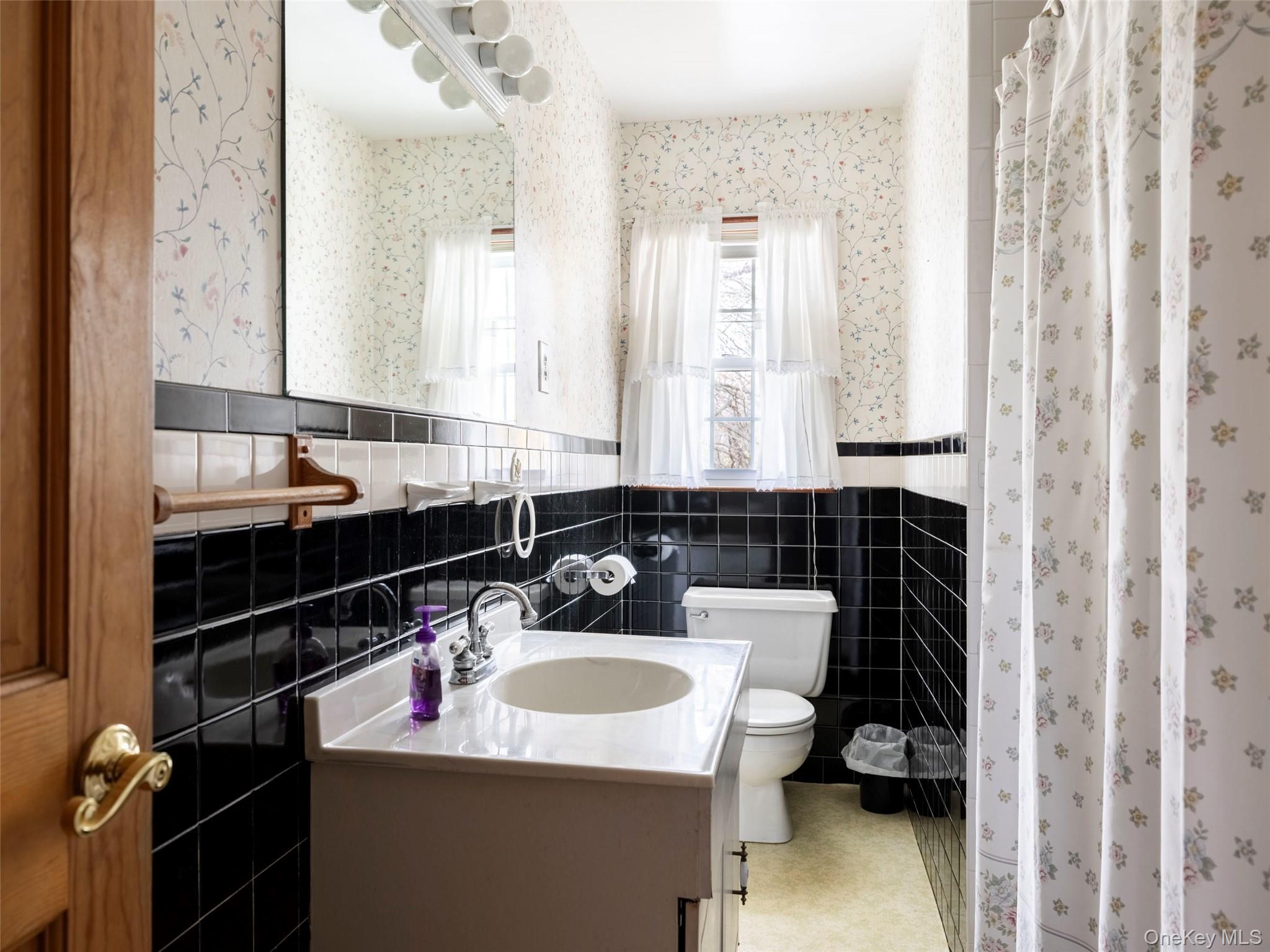 #14 photo, 252 Route 199, Red Hook , NY 12571