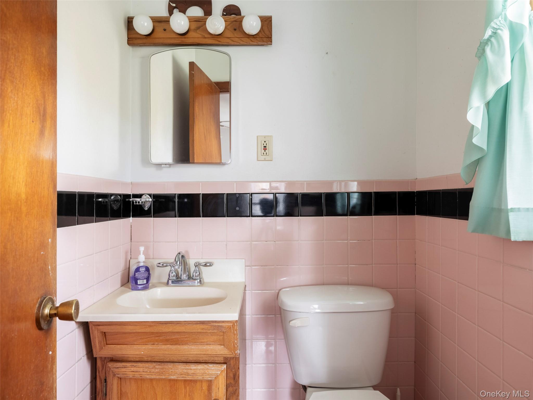 #18 photo, 252 Route 199, Red Hook , NY 12571