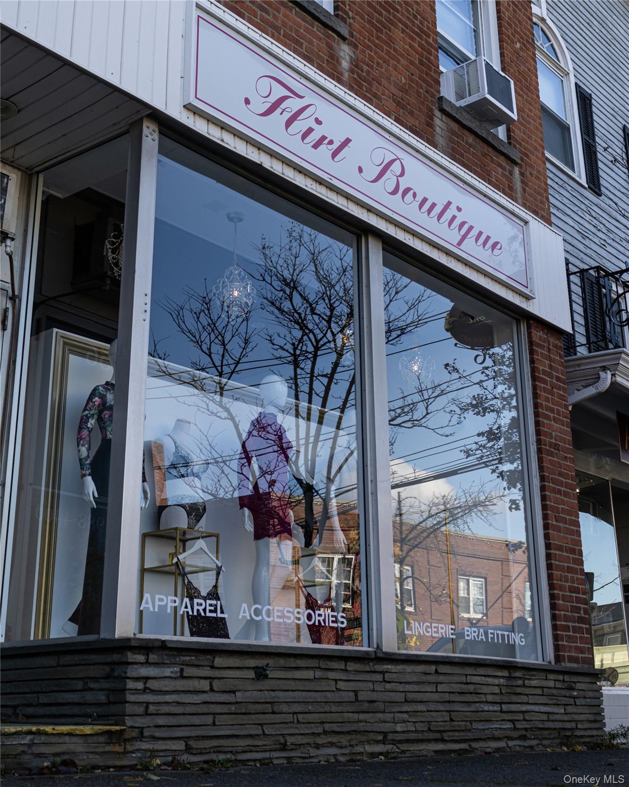 #8 photo, 56 Main Street, Warwick , NY 10990