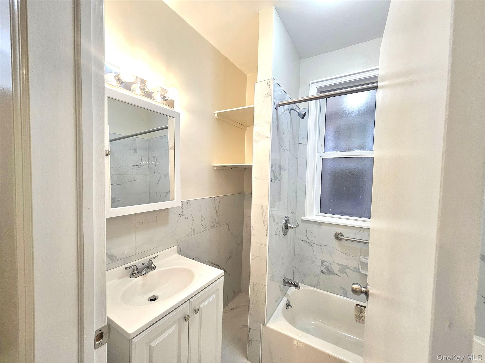 #3 photo, 137 S 12th Avenue, Mount Vernon , NY 10550