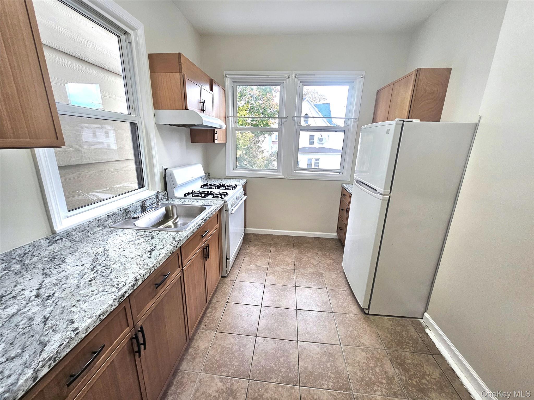 #8 photo, 137 S 12th Avenue, Mount Vernon , NY 10550