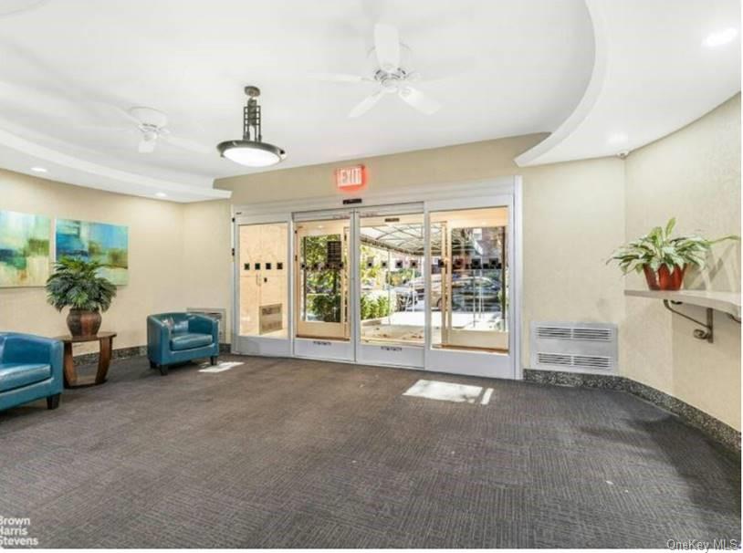 #11 photo, 611 W 239 Street, Bronx , NY 10463