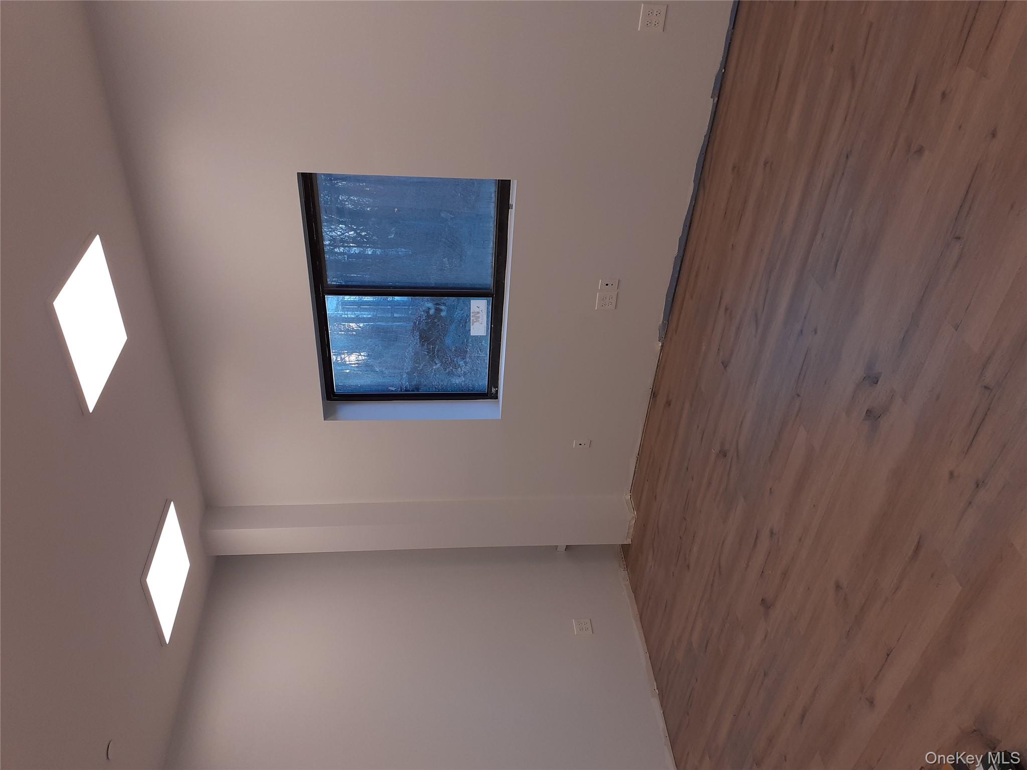 #12 photo, 1 Distribution Drive, Bloomingburg , NY 12721