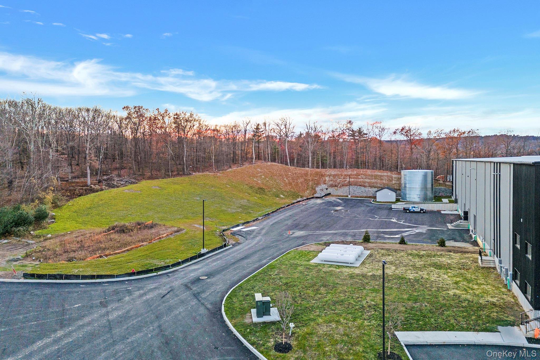 #5 photo, 1 Distribution Drive, Bloomingburg , NY 12721