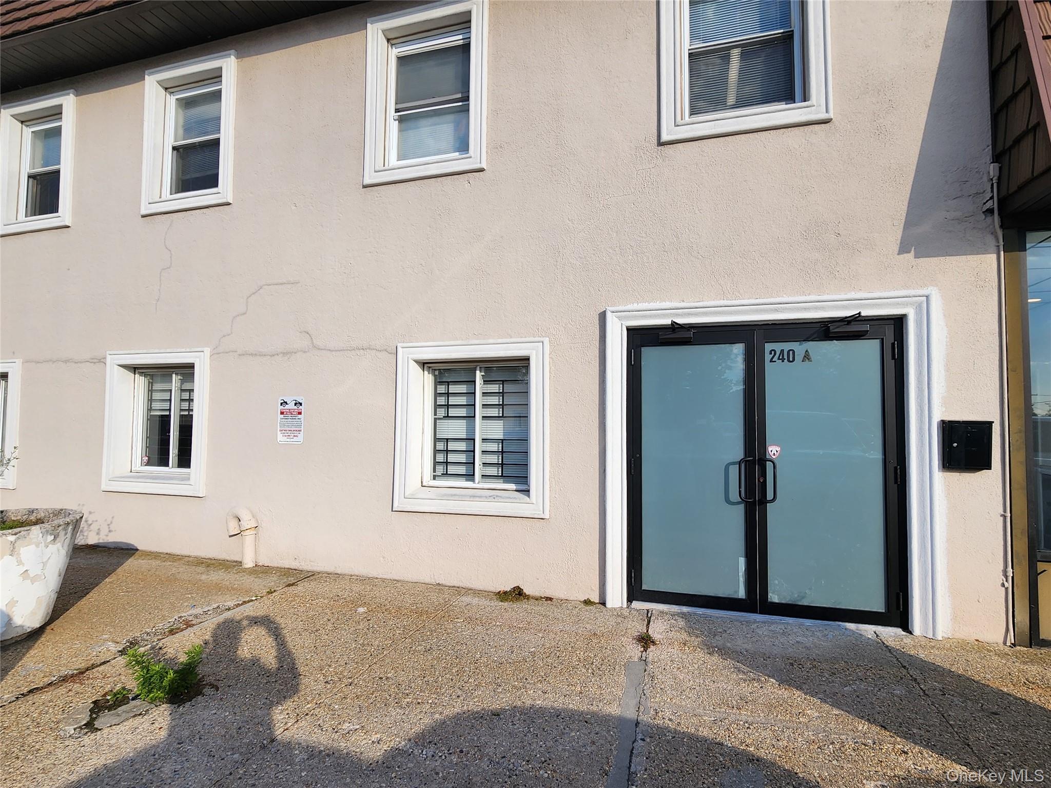 #1 photo, 240-260 Old Country Road, Hicksville , NY 11801