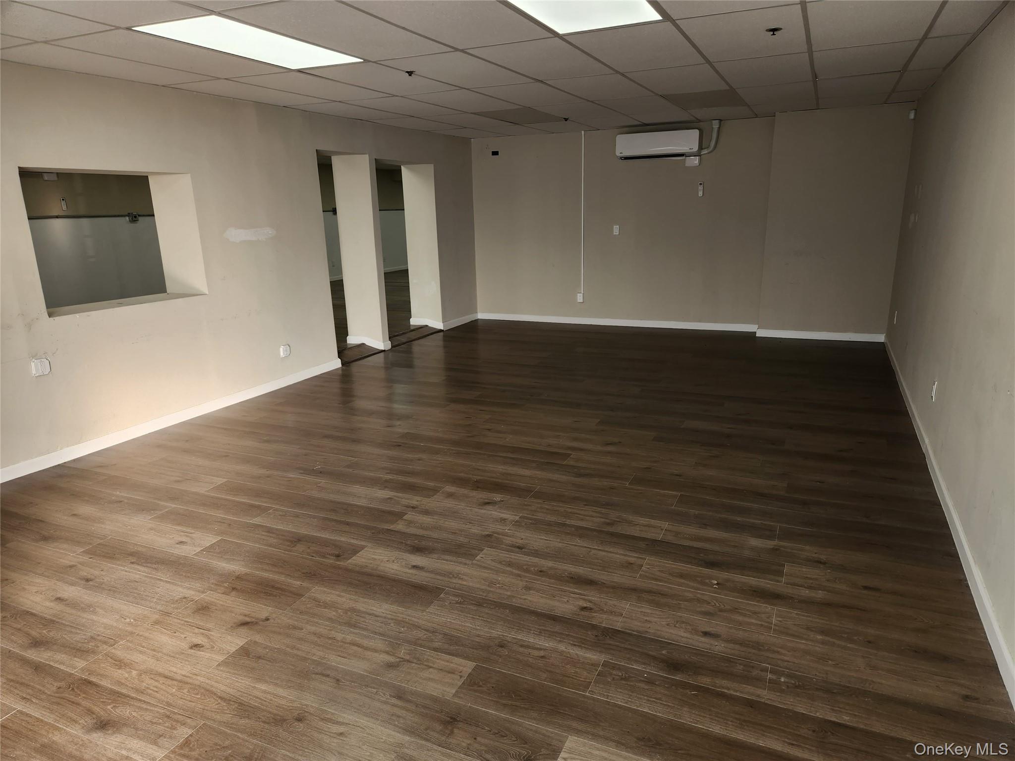 #4 photo, 240-260 Old Country Road, Hicksville , NY 11801