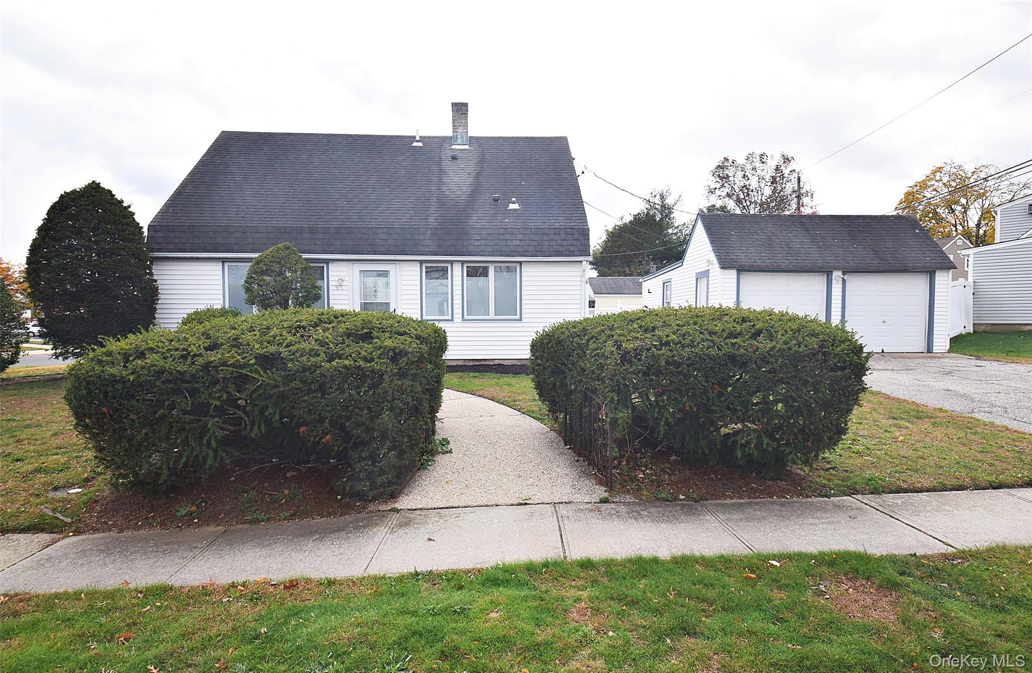 #1 photo, 87 Parkside Drive, Levittown , NY 11756
