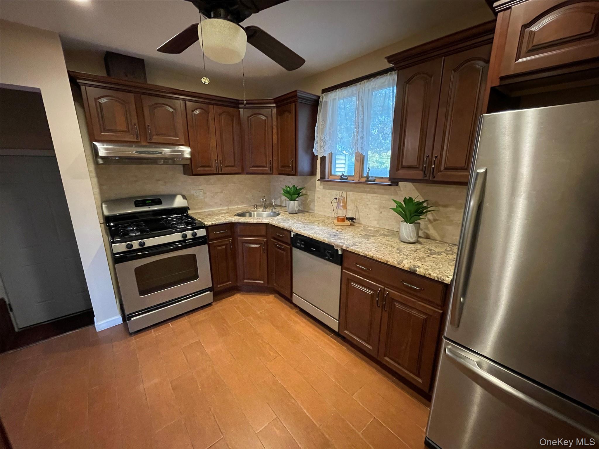 #10 photo, 335 Alfred Street, North Babylon , NY 11703