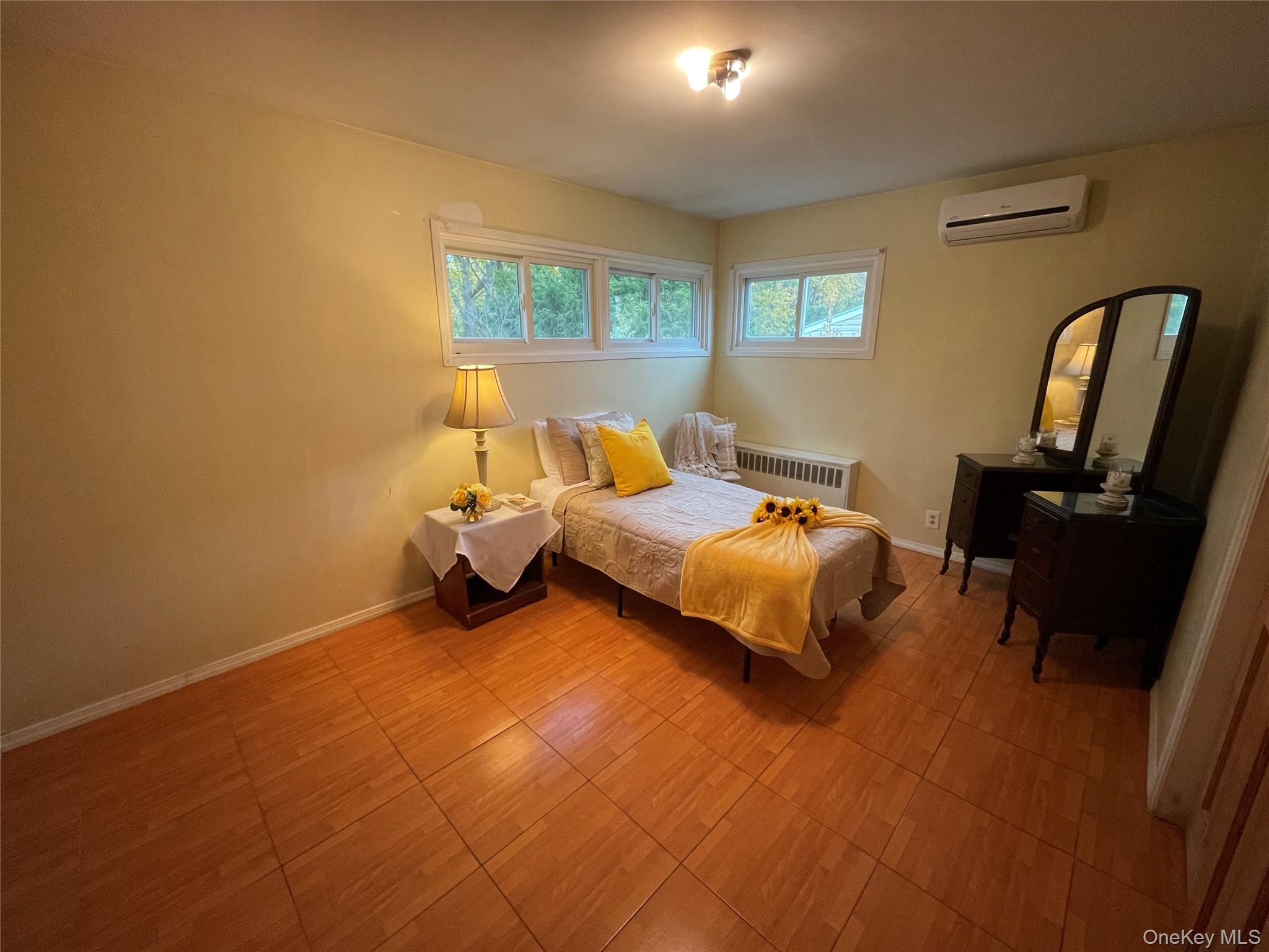 #15 photo, 335 Alfred Street, North Babylon , NY 11703