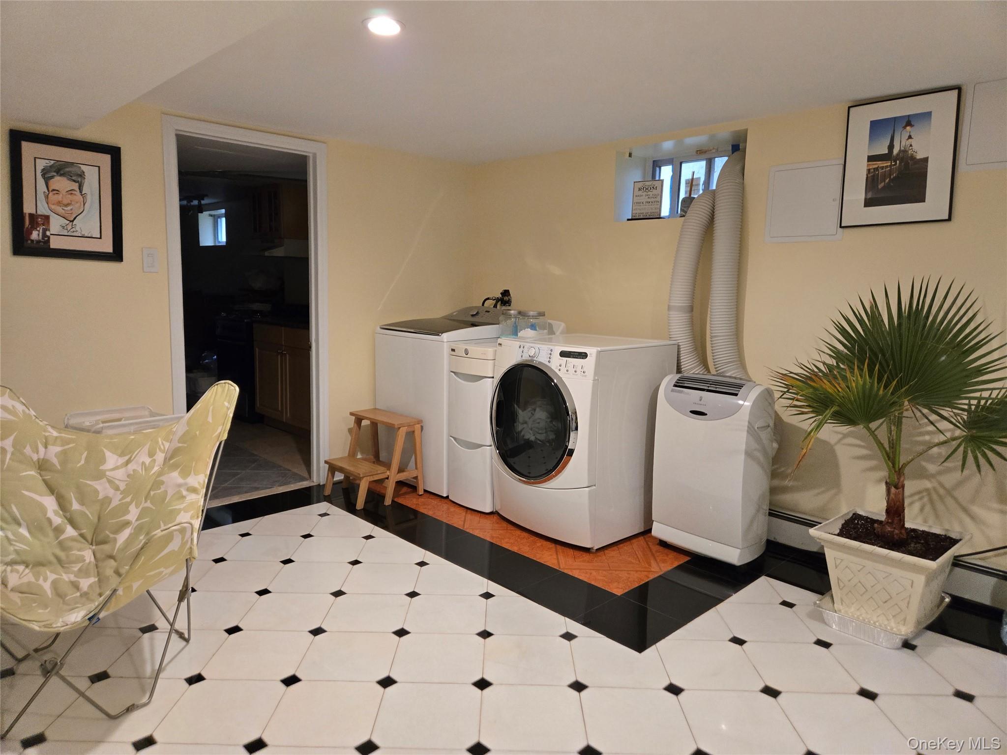 #16 photo, 183 N Cottage Street, নাসাউ কাউন্টি North Valley Stream , NY 11580