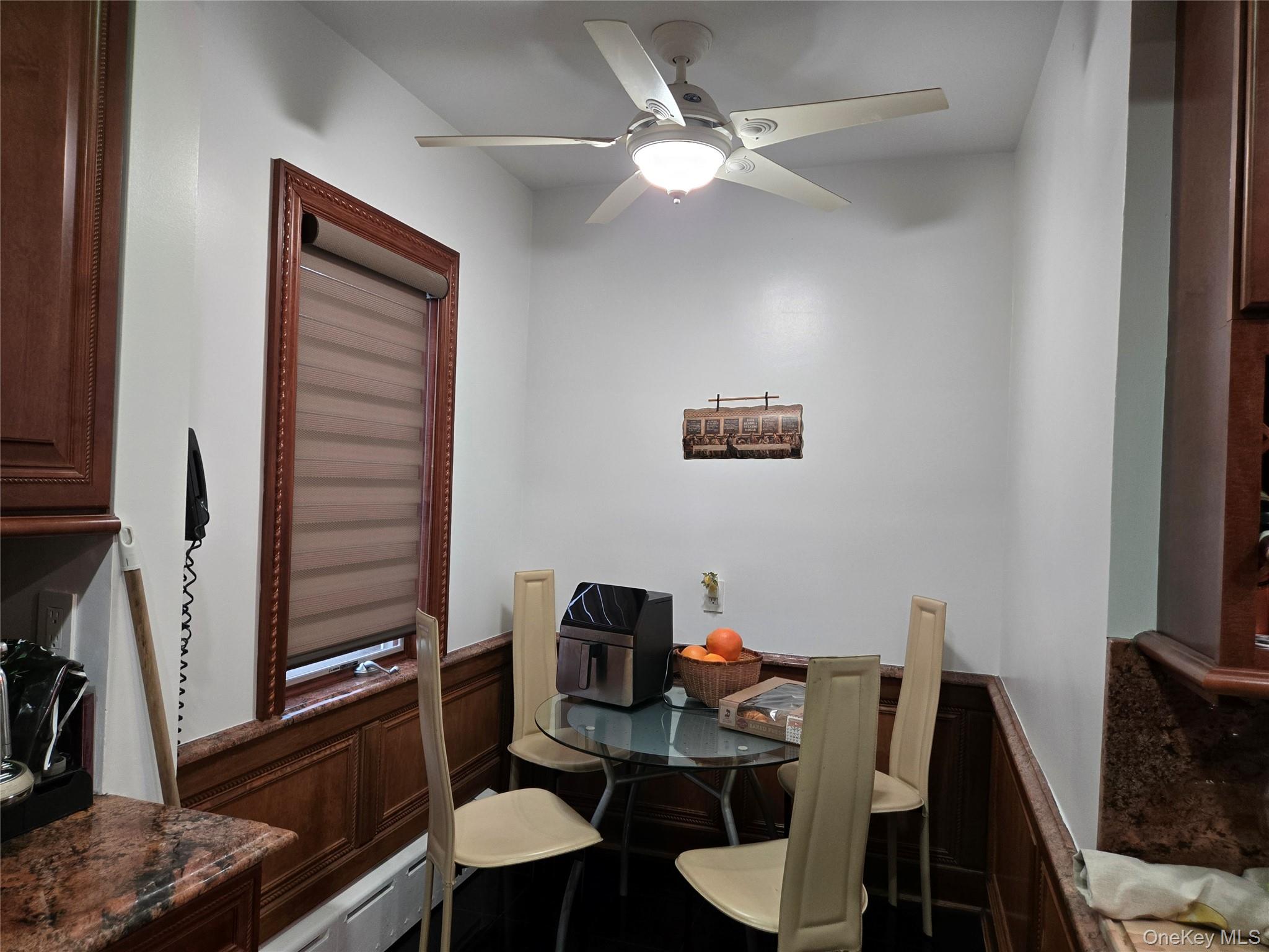 #7 photo, 183 N Cottage Street, North Valley Stream , NY 11580