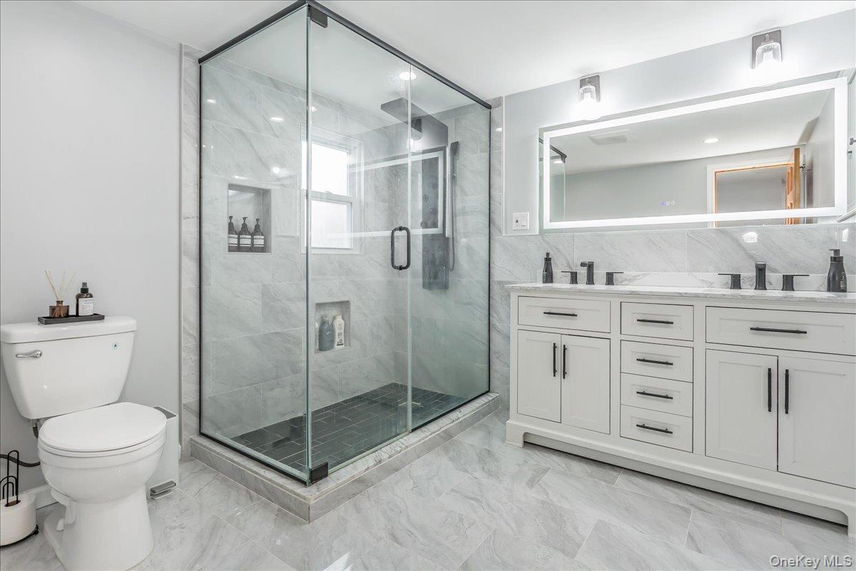 #19 photo, 95 Norman Street, New Hyde Park , NY 11040