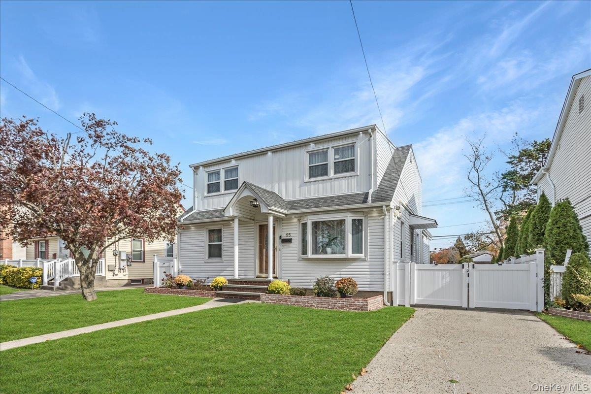 #2 photo, 95 Norman Street, New Hyde Park , NY 11040