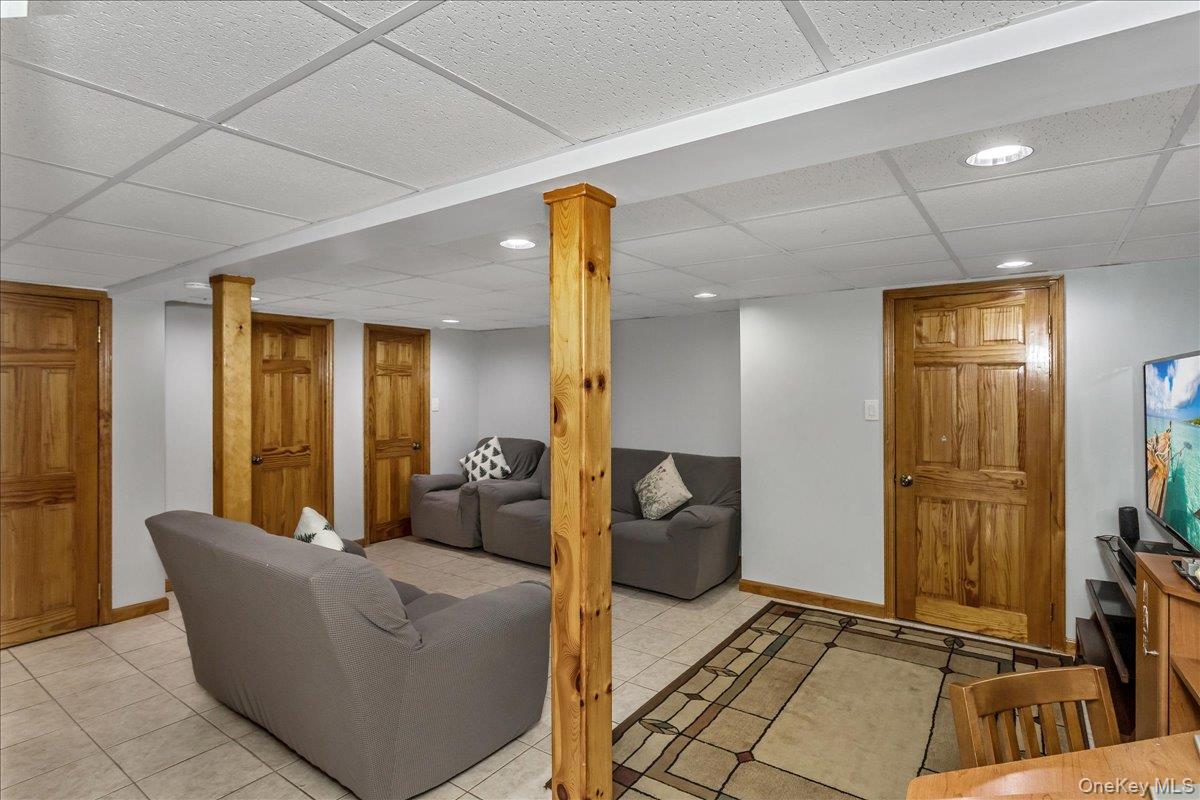 #20 photo, 95 Norman Street, New Hyde Park , NY 11040