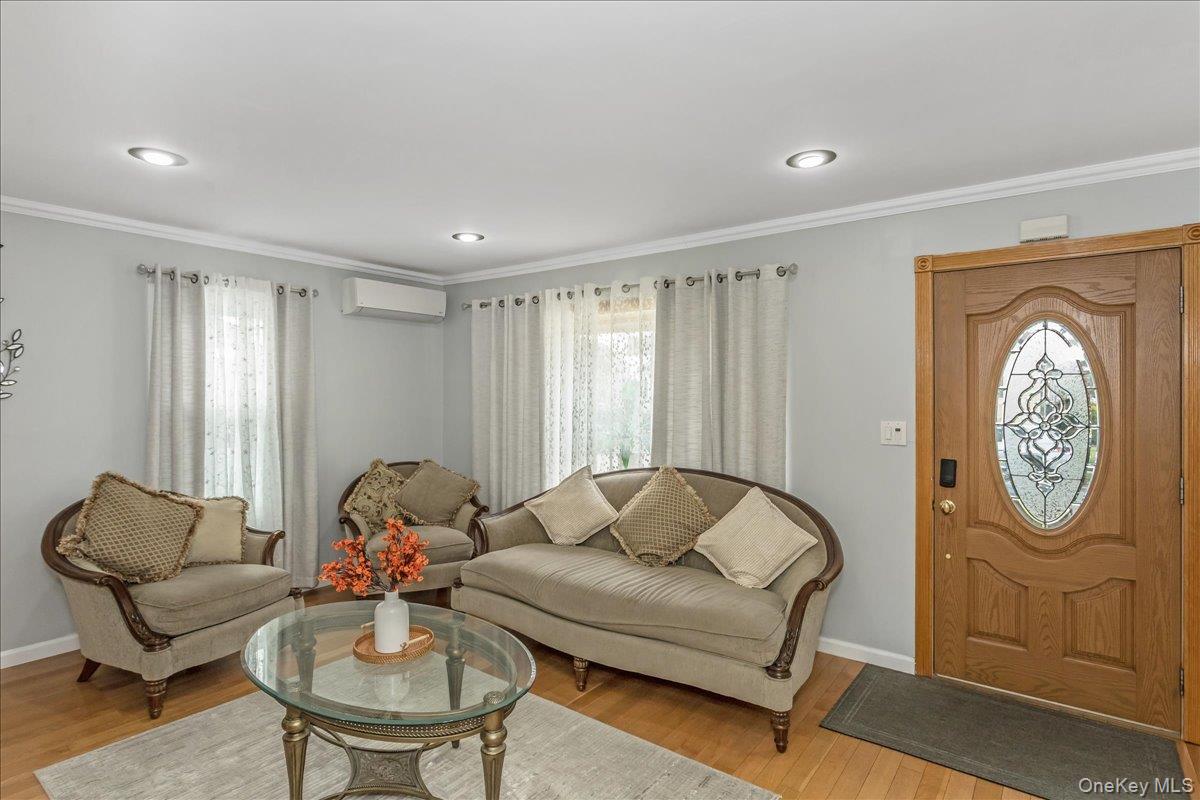 #3 photo, 95 Norman Street, New Hyde Park , NY 11040