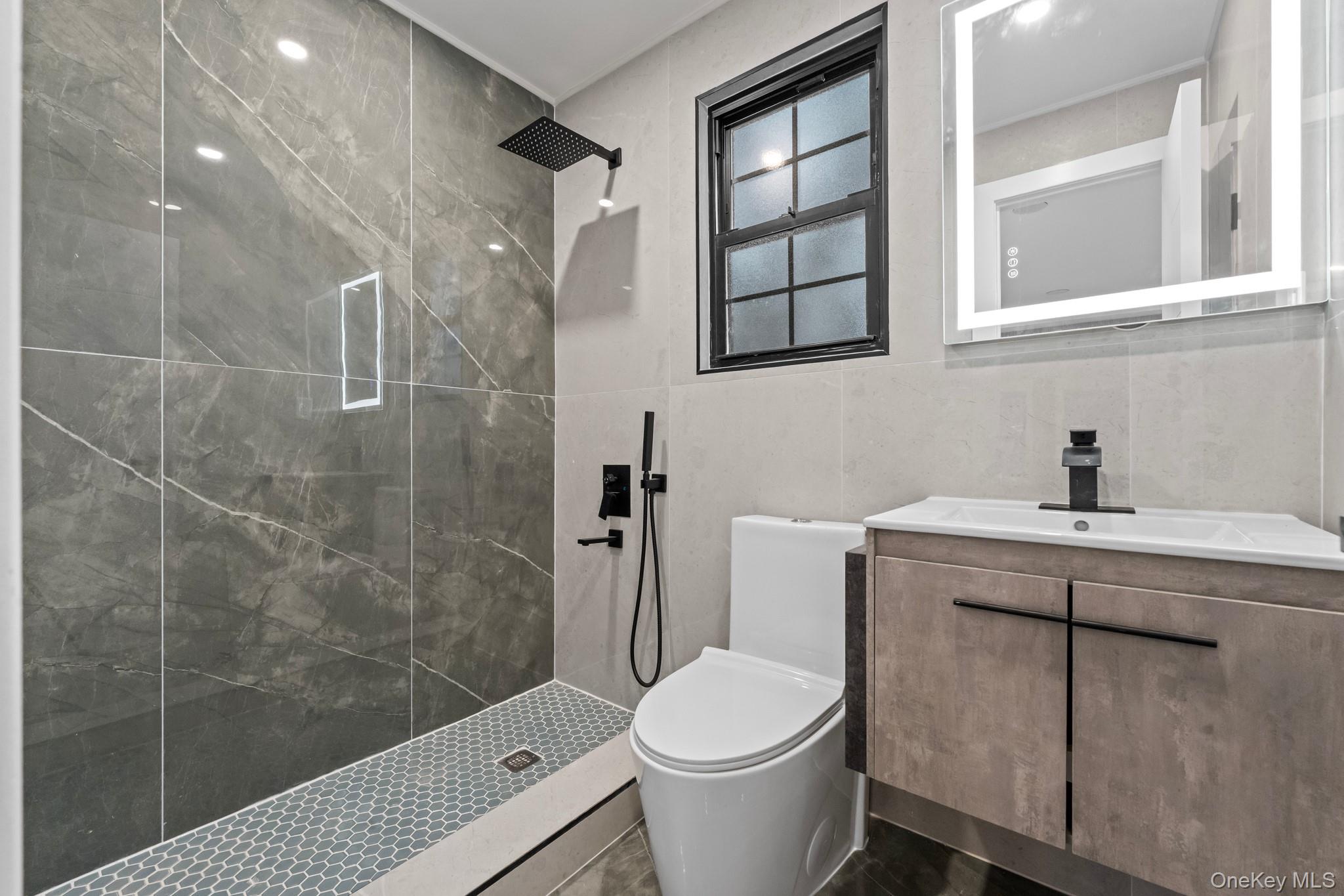 #15 photo, 21931 133rd Avenue, Laurelton , NY 11413