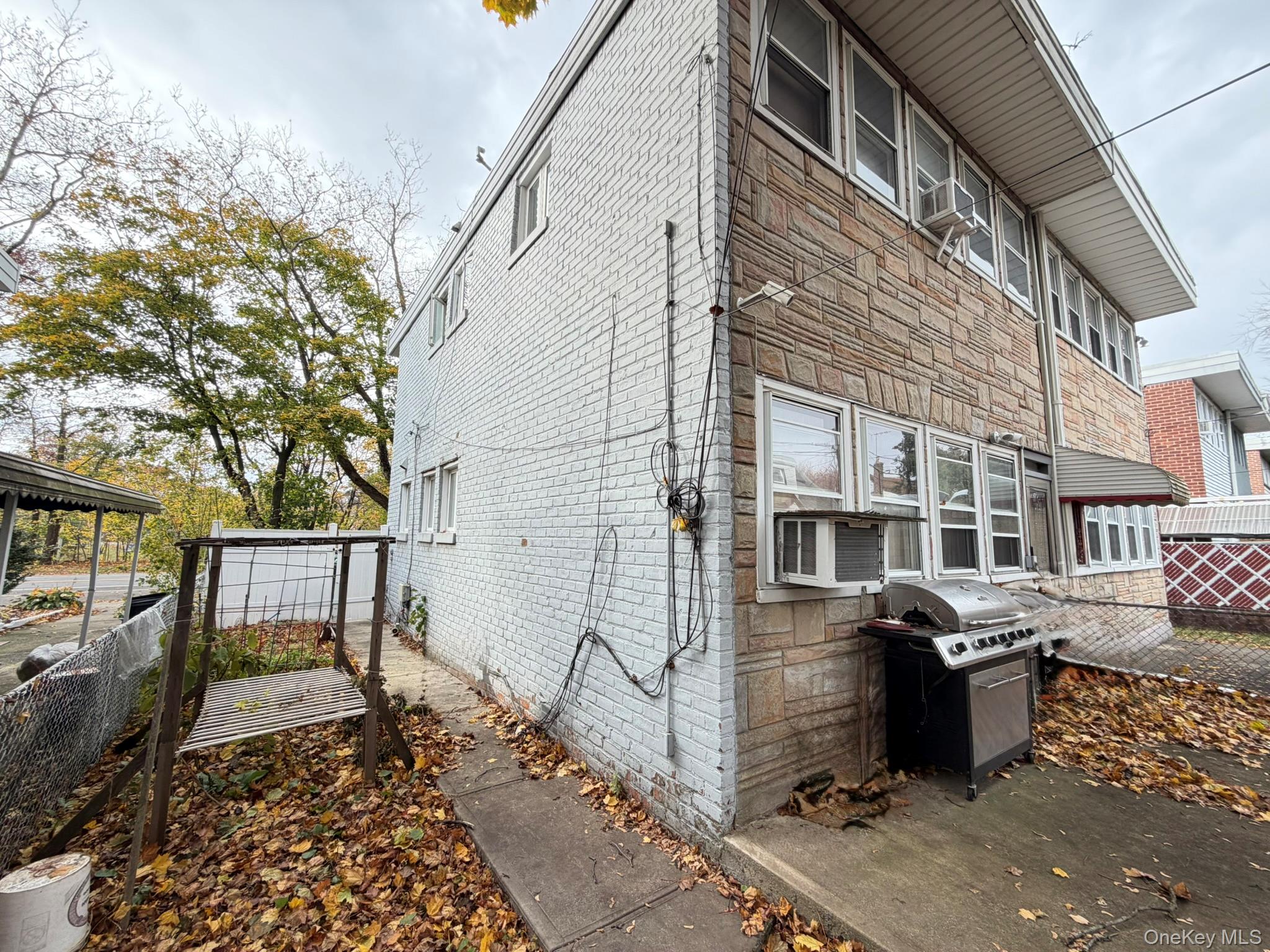 #3 photo, 83-27 Commonwealth Boulevard, Bellerose , NY 11426