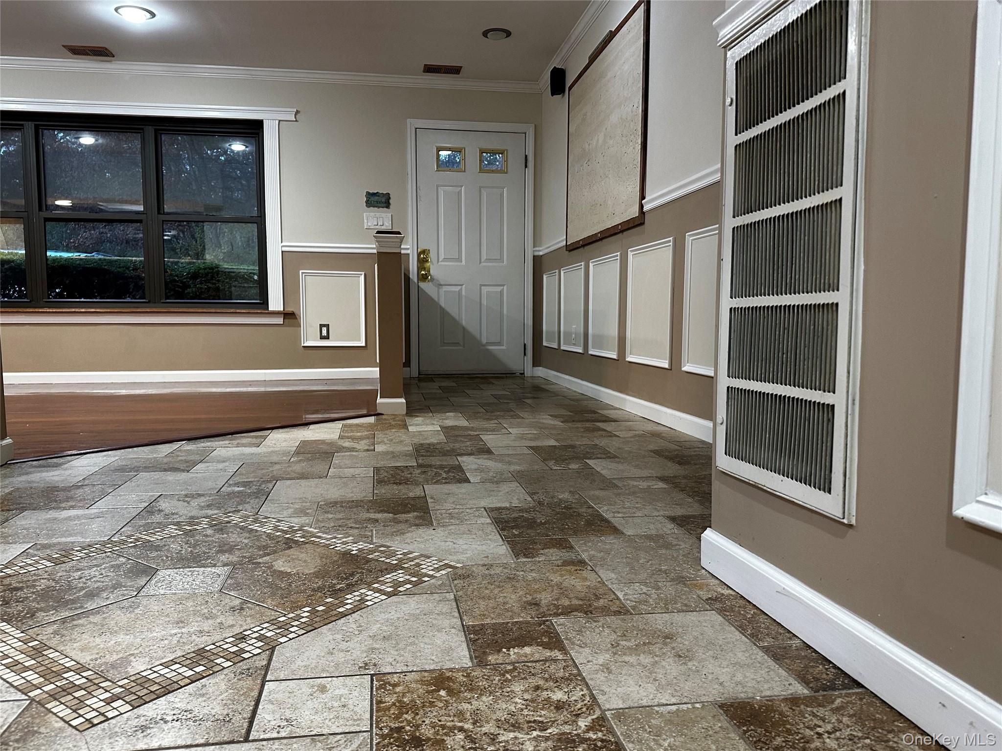 #7 photo, 128 Bailey Court, Middle Island , NY 11953