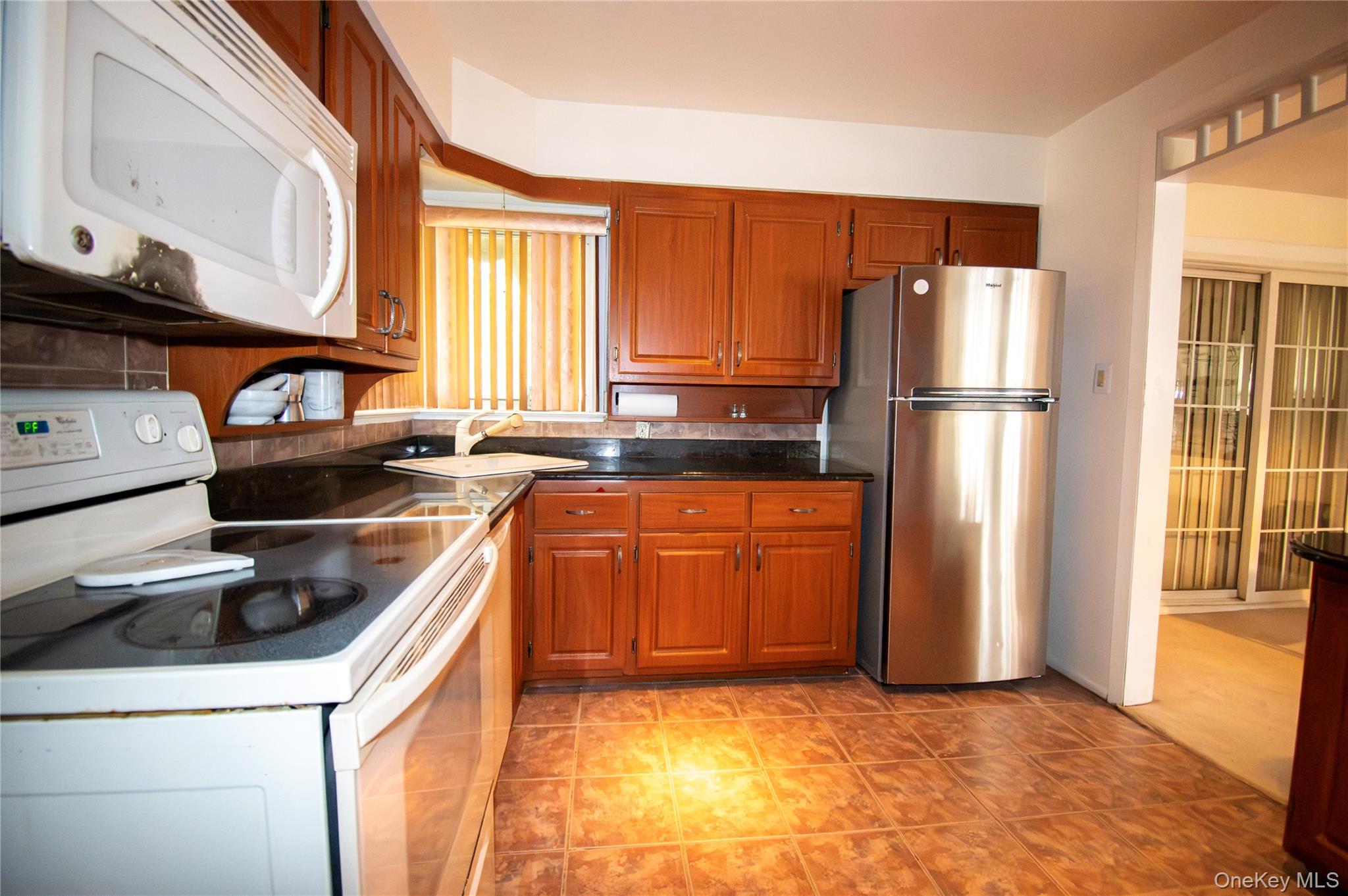 #15 photo, 891 School Drive, Baldwin , NY 11510