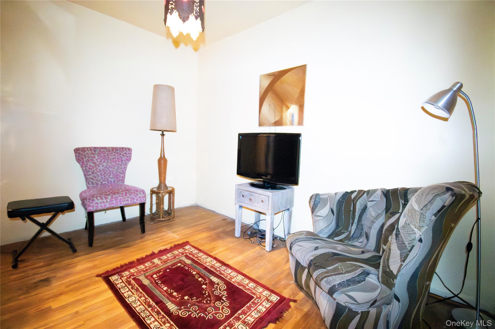 #18 photo, 891 School Drive, Baldwin , NY 11510